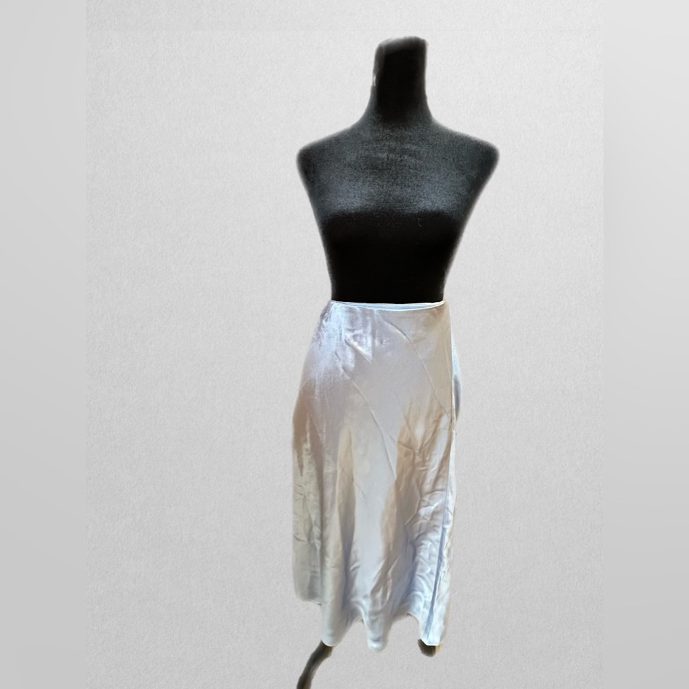 Brand new Babaton slip
